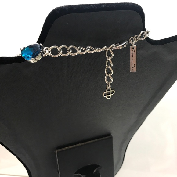 COPY - Oscar de la Renta runway statement crystal necklace - Picture 4 of 9